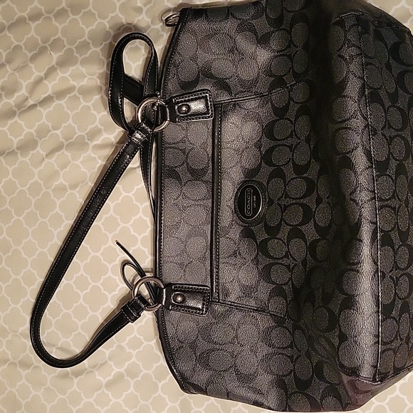Coach black bag zipper top - Picture 2 of 5